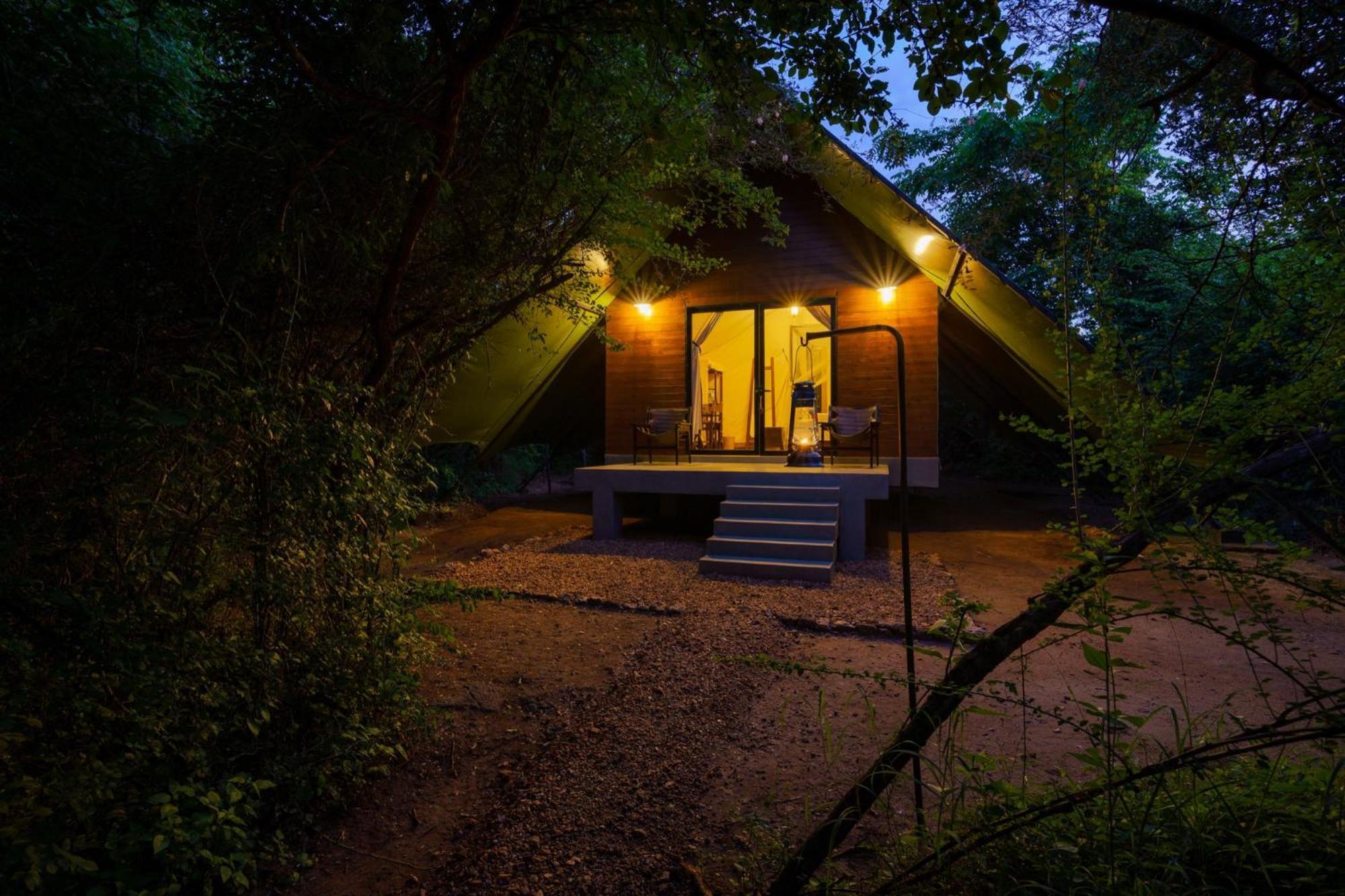 Makini Bush Camp, Yala Hotel Ngoại thất bức ảnh