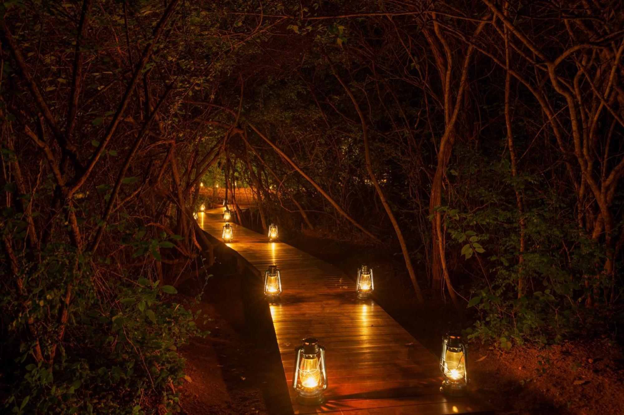 Makini Bush Camp, Yala Hotel Ngoại thất bức ảnh